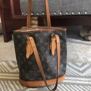 Louis Vuitton Bucket Shoulder Bag